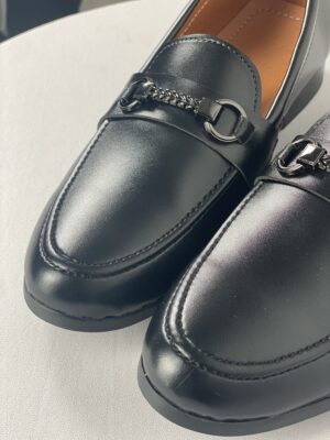Giày loafer